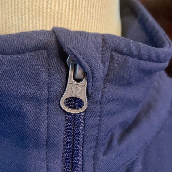 Lululemon jacket L (4680R) - Picture 4 of 7